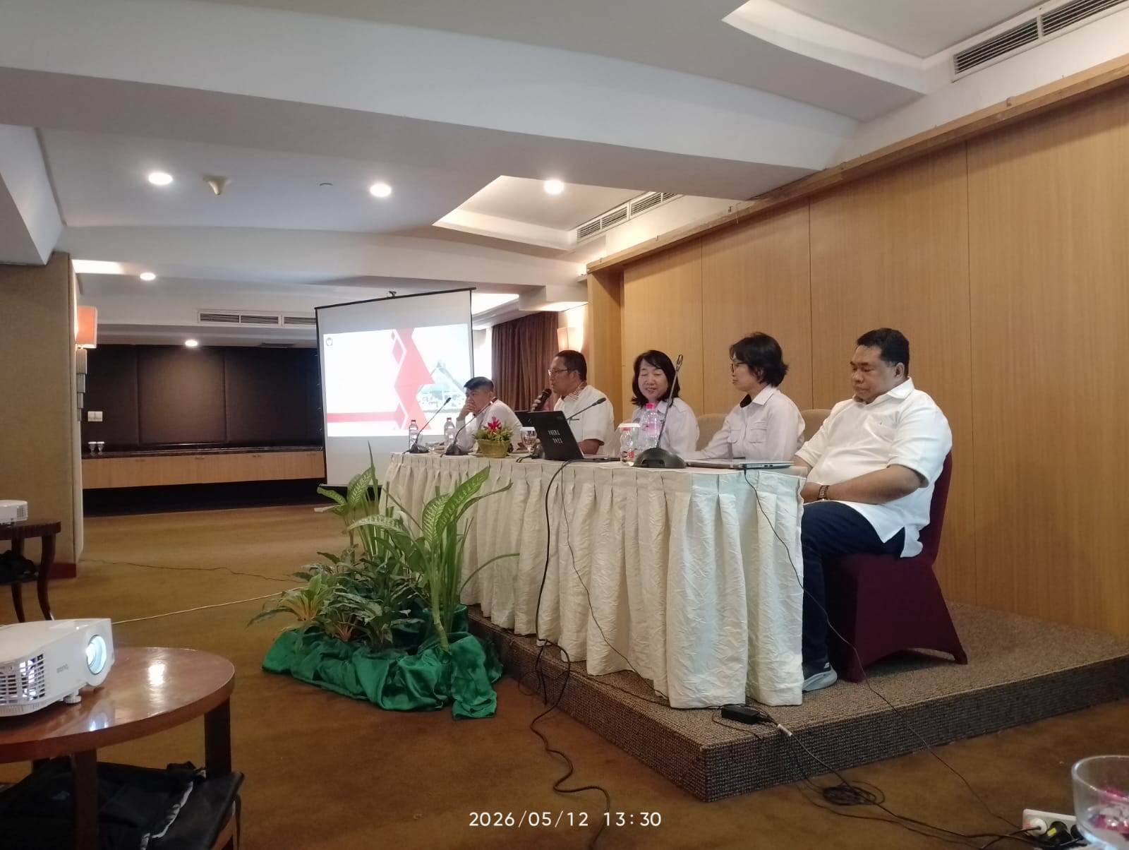 Read more about the article Rapat Tinjauan Manajemen LP3M UNIMA: Rektor dan Jajaran Bedah Hasil AMI Unima 2025